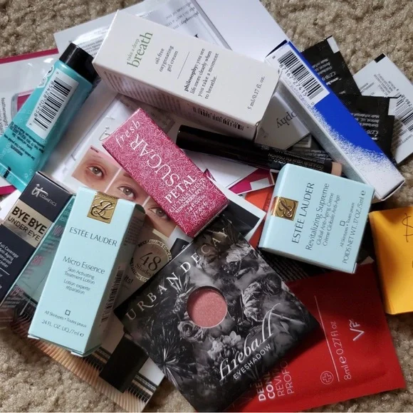 Mystery Box- You Choose- Skin and Hair Care, or Makeup and Cosmetics, $200 Value - Picture 3 of 4